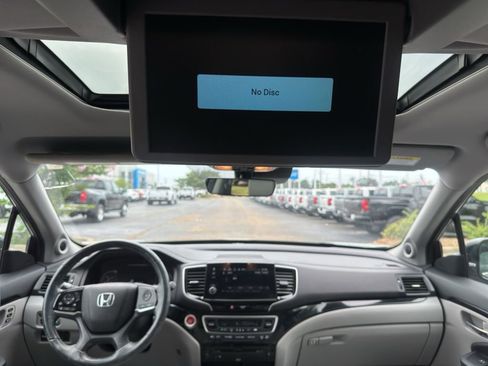 Used 2021 Honda Pilot Touring image 30