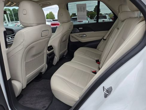 Used 2020 Mercedes-Benz GLE 350 4MATIC w/ Premium Package image 11