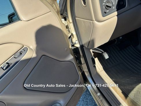 Used 2005 Chevrolet Silverado 1500 LS w/ Light Duty Power Package image 46