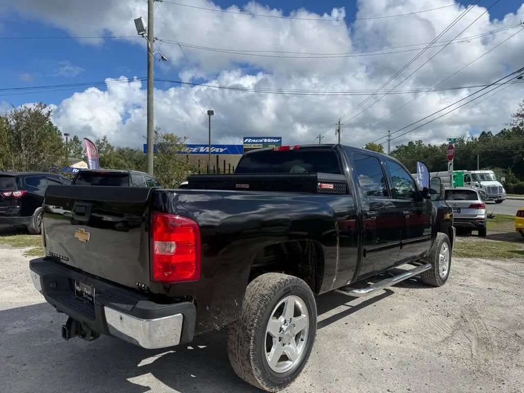 Used 2012 Chevrolet Silverado 2500 LTZ w/ LTZ Plus Package AWD/4WD image 5