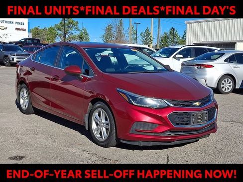 Used 2017 Chevrolet Cruze LT w/ Sun And Sound Package image 1