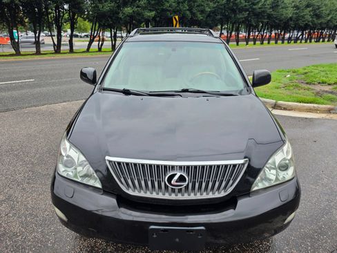 Used 2005 Lexus RX 330 AWD w/ Premium Plus Pkg image 2