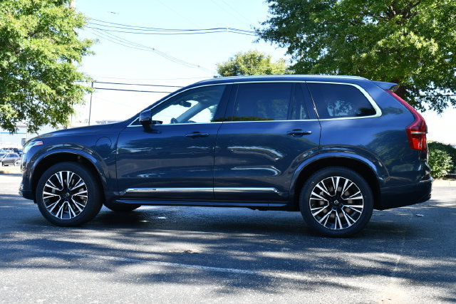 Used 2023 Volvo XC90 T8 Plus w/ Protection Package Premier AWD/4WD image 4
