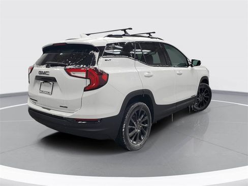 Used 2023 GMC Terrain SLT w/ Elevation Edition image 3
