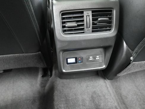 Used 2025 Nissan Rogue SL w/ SL Premium Package AWD/4WD image 15