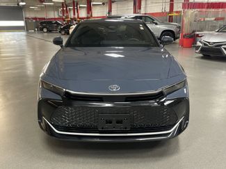 Used 2025 Toyota Crown XLE video 3