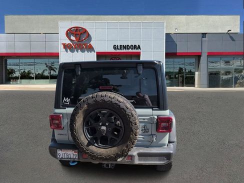 Used 2024 Jeep Wrangler Unlimited image 4