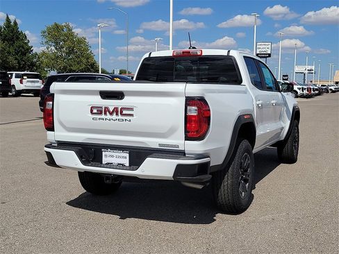 New 2025 GMC Canyon Elevation w/ Convenience Package image 10