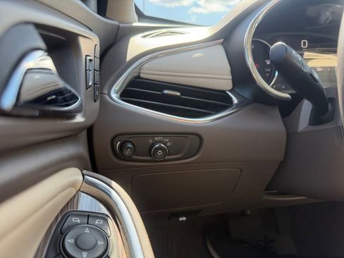 Used 2024 Chevrolet Malibu LT FWD image 22