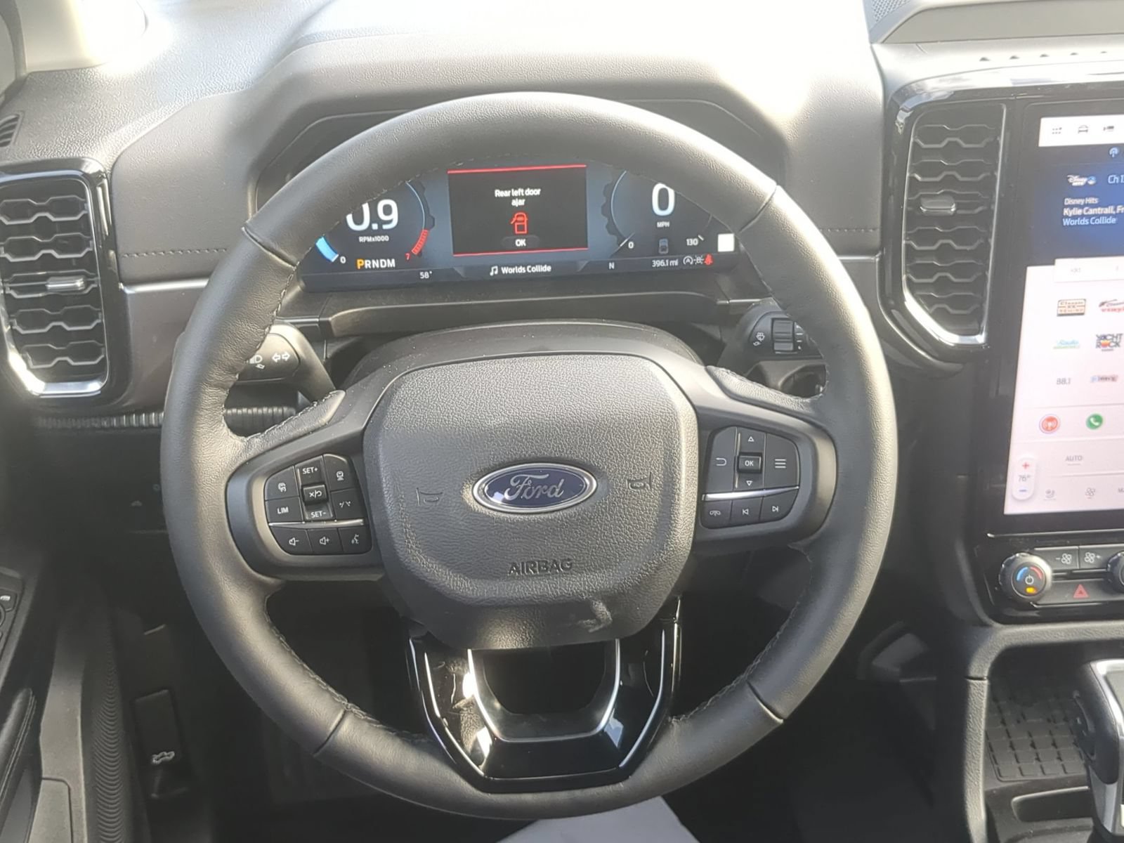 Used 2026 Ford Ranger Lariat w/ FX4 Off-Road Package AWD/4WD image 31