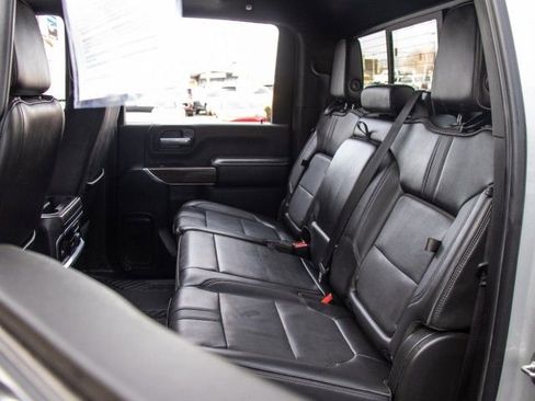 Used 2023 Chevrolet Silverado 2500 High Country image 21