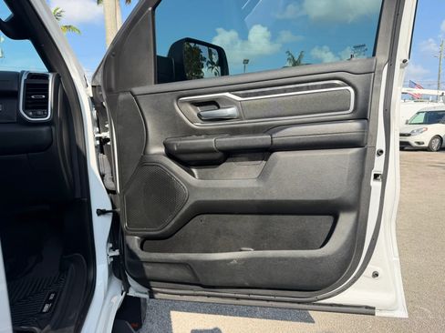 Used 2020 RAM 1500 Big Horn AWD/4WD image 18