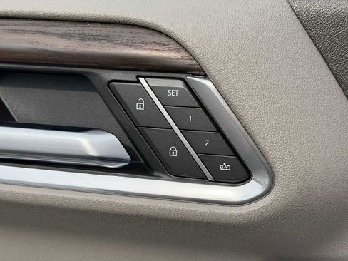 New 2026 GMC Sierra 1500 SLT w/ SLT Premium Plus Package image 17