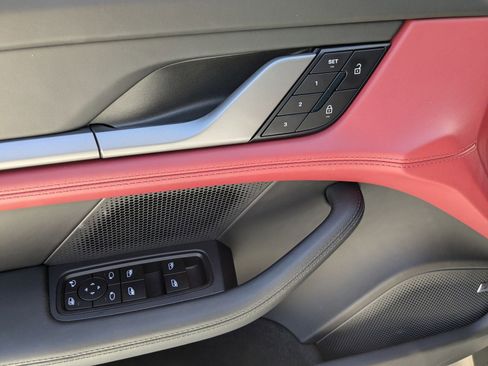 New 2025 Porsche Taycan 4S image 14