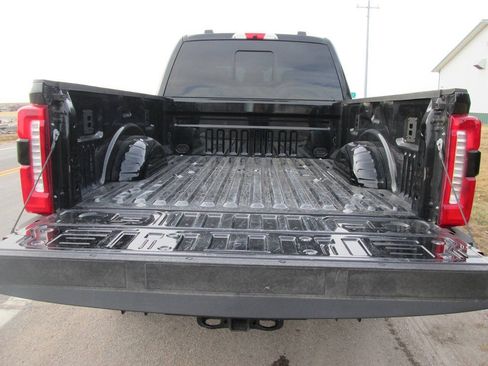 Used 2024 Ford F250 Lariat AWD/4WD image 9