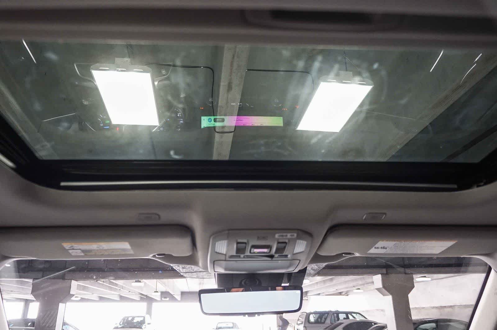 Used 2023 Toyota Highlander Bronze Edition FWD image 13