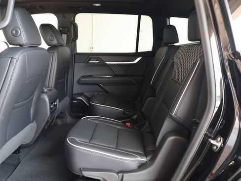 New 2026 GMC Acadia Denali w/ Super Cruise Package FWD image 16
