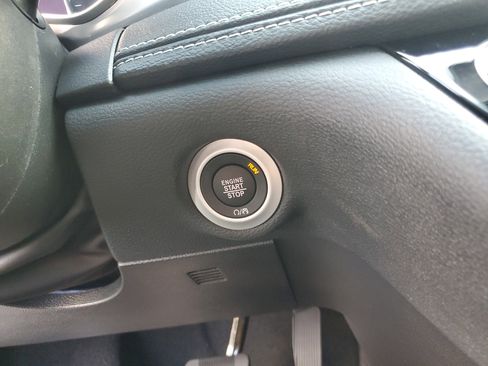 New 2026 Chrysler Pacifica Select image 20