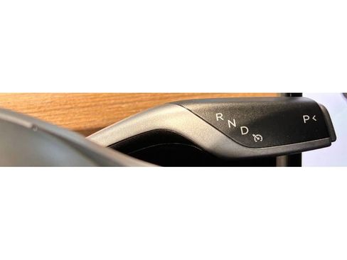 Used 2023 Tesla Model Y Long Range image 33