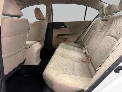 Used 2017 Honda Accord LX image 12
