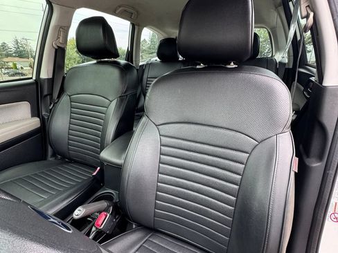 Used 2017 Subaru Forester 2.5i w/ Popular Package #2A AWD/4WD image 33