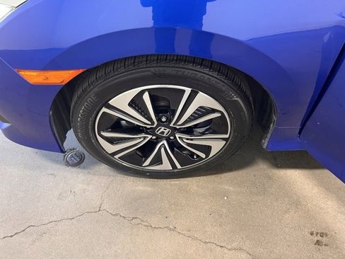 Used 2017 Honda Civic EX-L image 23