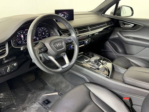 Used 2019 Audi Q7 3.0T Prestige AWD/4WD image 4