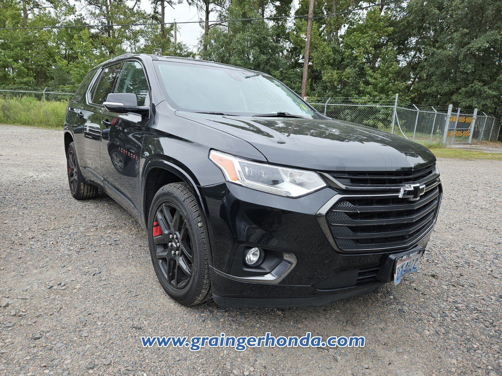 Used 2018 Chevrolet Traverse Premier w/ Redline Edition AWD/4WD image 3