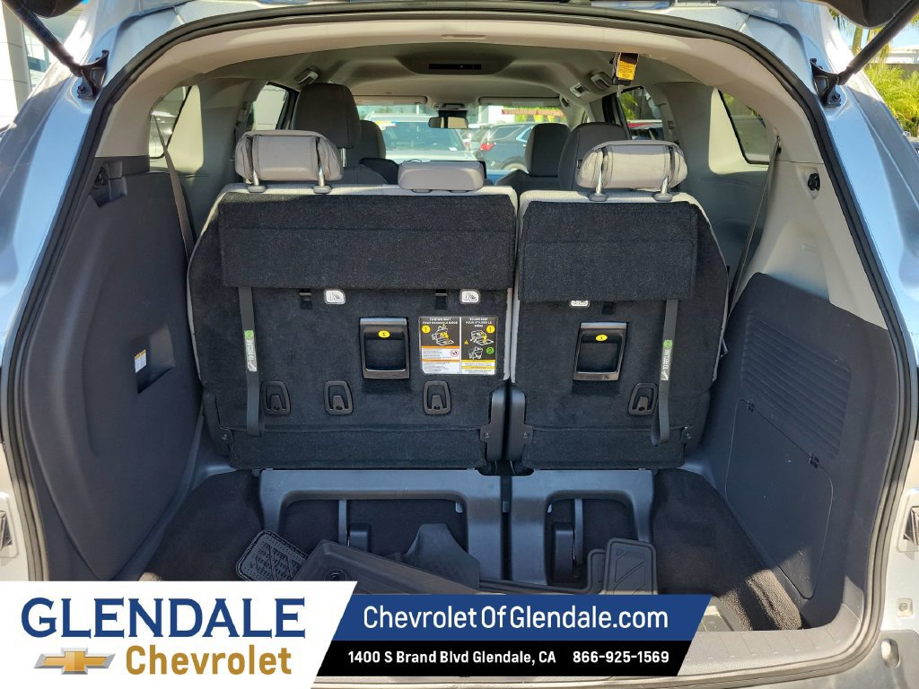 Used 2023 Toyota Sienna LE FWD image 12