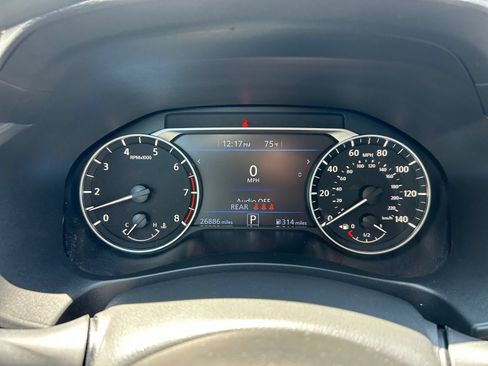 Used 2025 Nissan Altima 2.5 SV FWD image 34