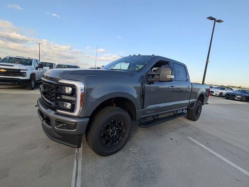 New 2026 Ford F250 XLT w/ XLT Premium Package AWD/4WD image 4