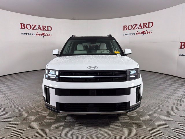 Used 2025 Hyundai Santa Fe Limited FWD image 2