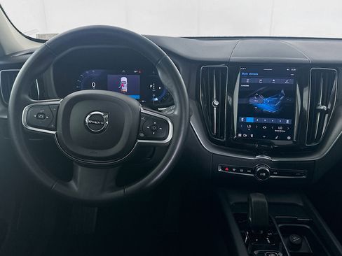 Used 2024 Volvo XC60 B5 Core w/ Climate Package image 18