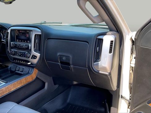 Used 2014 GMC Sierra 1500 SLT w/ SLT Crew Cab Value Package AWD/4WD image 18