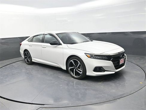 Used 2022 Honda Accord Sport image 9
