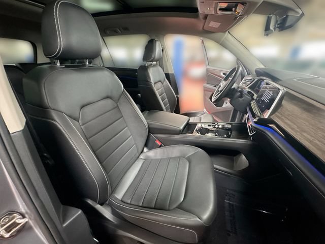 Certified 2025 Volkswagen Atlas SEL AWD/4WD image 28