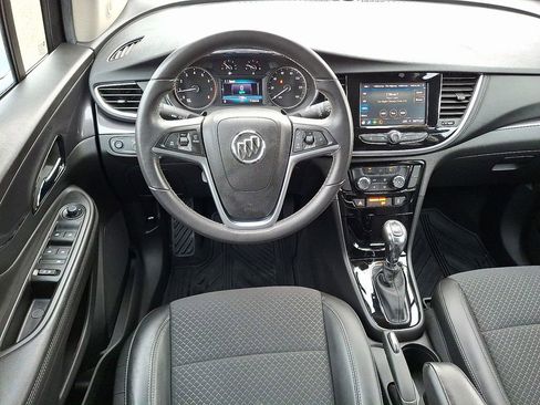 Used 2022 Buick Encore Preferred w/ Safety Package image 3