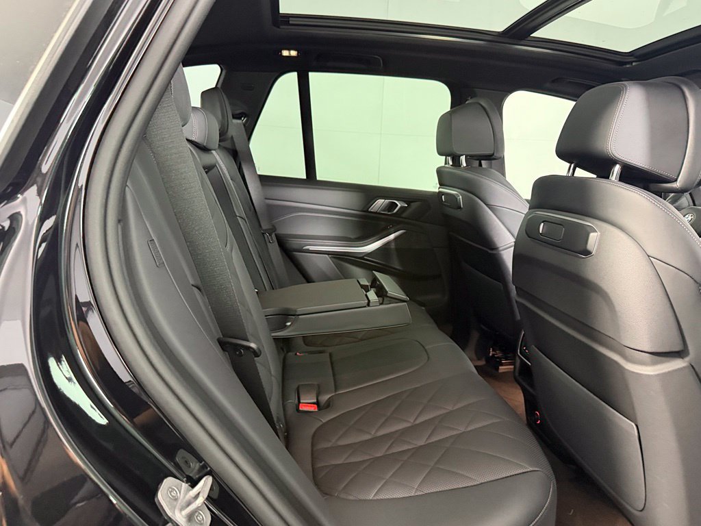Used 2025 BMW X5 sDrive40i w/ Climate Comfort Package RWD image 20
