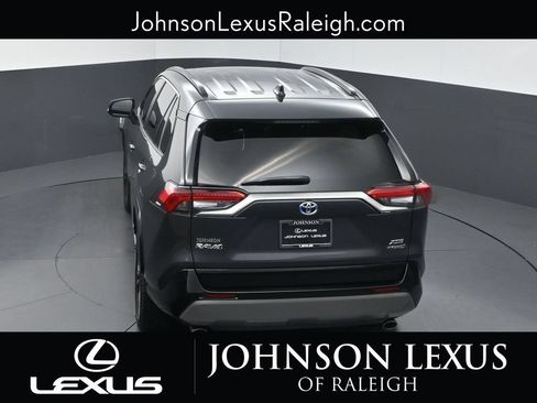 Used 2022 Toyota RAV4 XSE AWD/4WD image 26