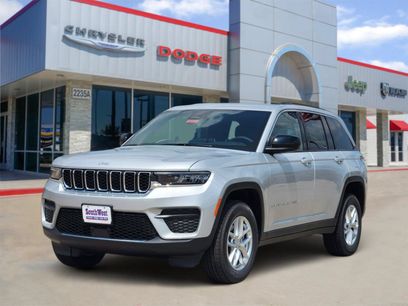 New 2026 Jeep Grand Cherokee Laredo