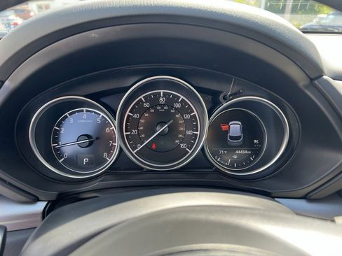 Used 2019 MAZDA CX-5 Touring image 17