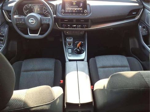 Certified 2024 Nissan Rogue SV image 10