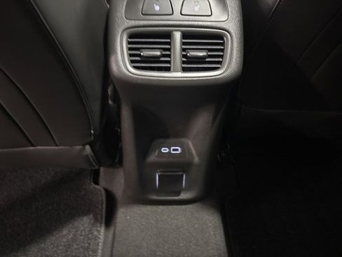 Used 2023 Buick Envision Avenir image 29