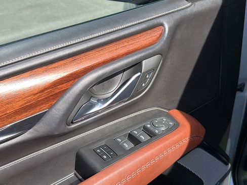 Used 2023 GMC Yukon Denali Ultimate image 16