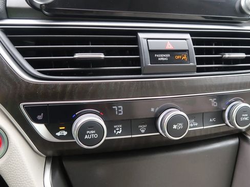 Used 2021 Honda Accord EX-L image 32