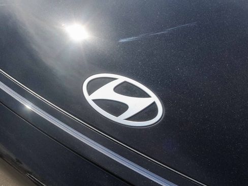 New 2026 Hyundai Kona SEL Premium image 13