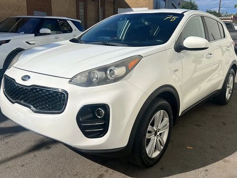 Used 2017 Kia Sportage LX image 1
