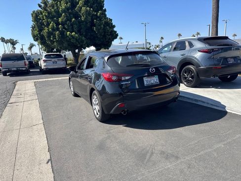 Used 2016 MAZDA MAZDA3 i Sport FWD image 21