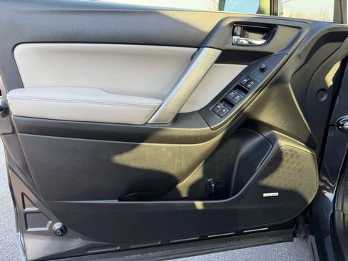 Used 2018 Subaru Forester 2.5i Limited image 11