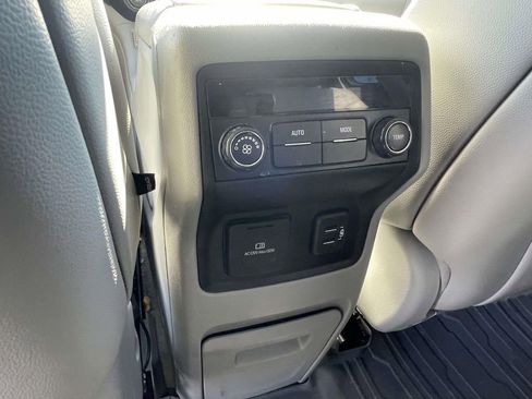 Used 2018 GMC Acadia SLT w/ LPO, Floor Liner Package image 14